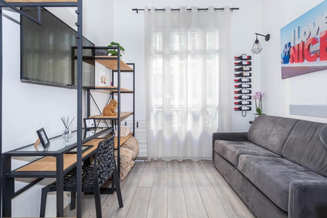 Nice Centre Flat - Modern, Quiet And Brand New ภายนอก รูปภาพ
