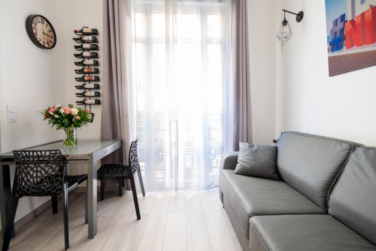 Nice Centre Flat - Modern, Quiet And Brand New ภายนอก รูปภาพ