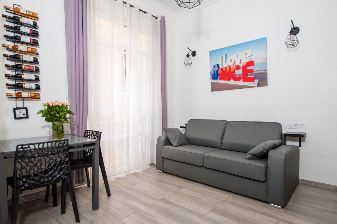 Nice Centre Flat - Modern, Quiet And Brand New ภายนอก รูปภาพ