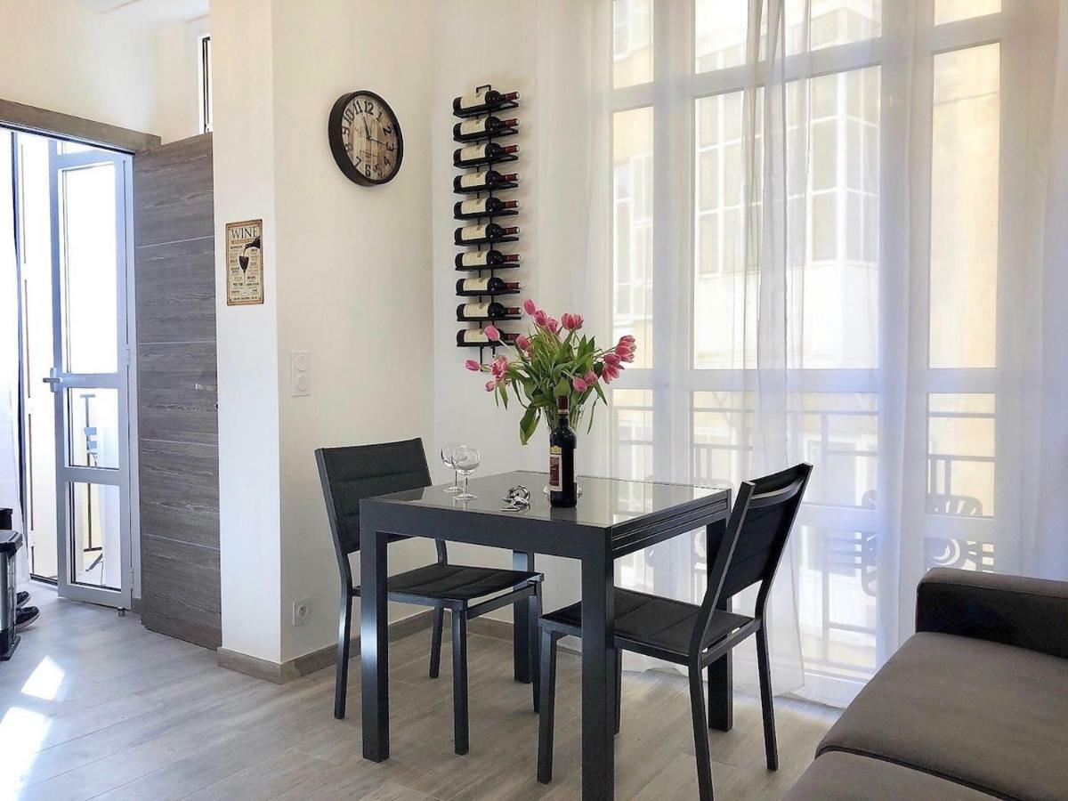 Nice Centre Flat - Modern, Quiet And Brand New ภายนอก รูปภาพ